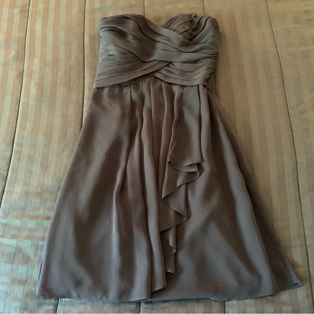 David’s Bridal Navy Strapless Ruffled Dress Size 4 - Picture 5 of 9